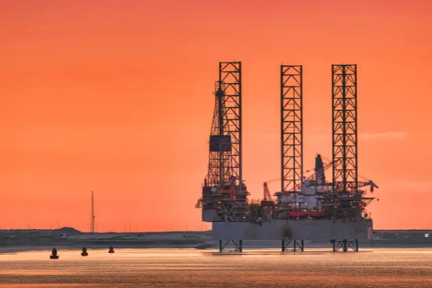 LinkedIn Marketing for Oil & Gas Companies to Drive High Value B2B Energy Sector Leads